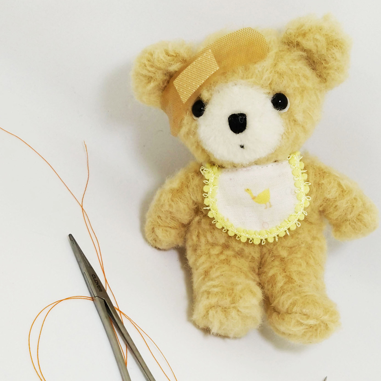 ぬいぐるみ修理 外科